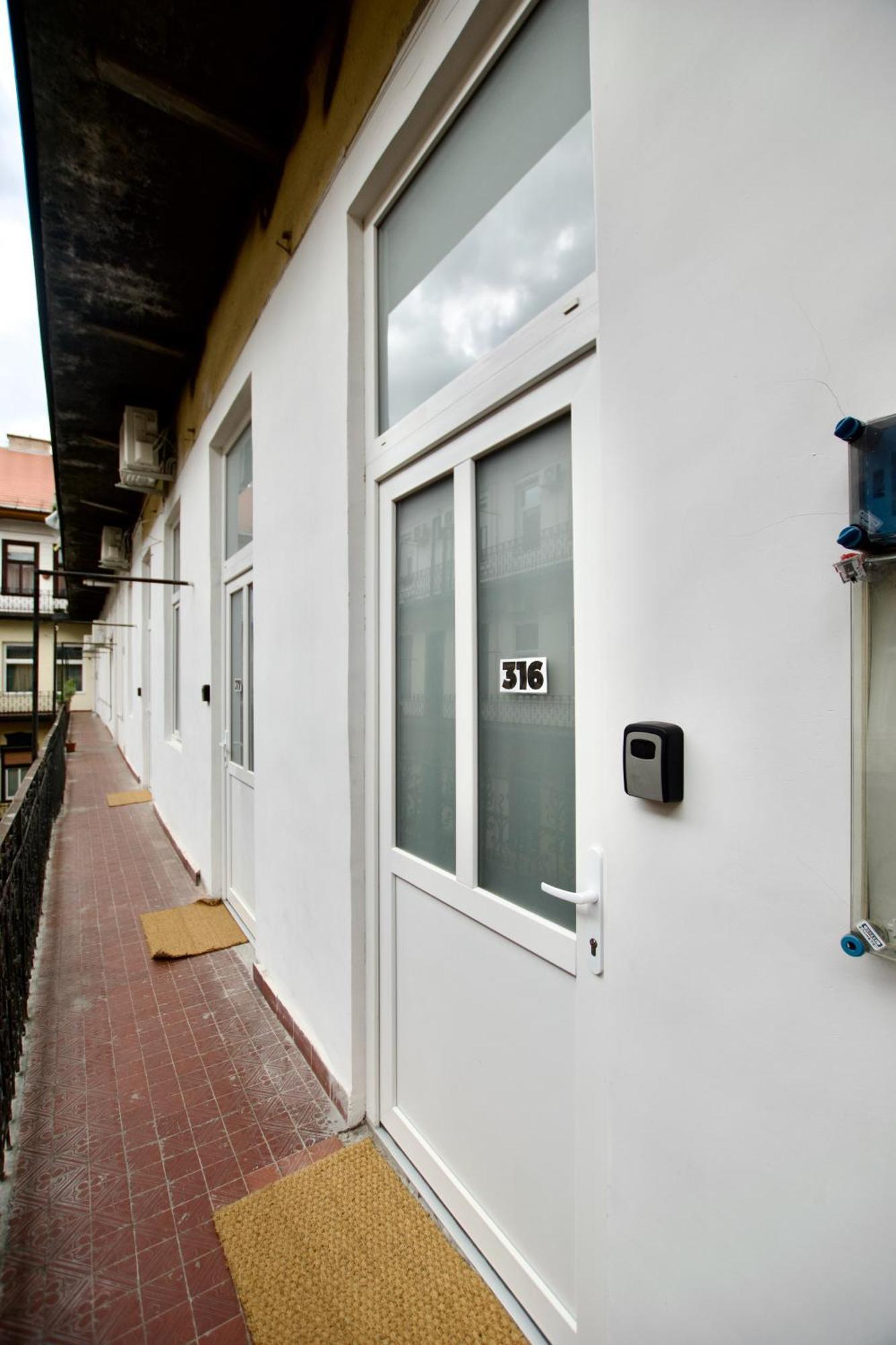 Studio Apartments By Hi5- Cozy Studio Budapeszt Zewnętrze zdjęcie